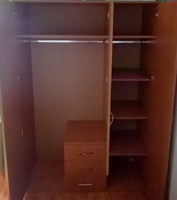 Sifonier incapator,  modern