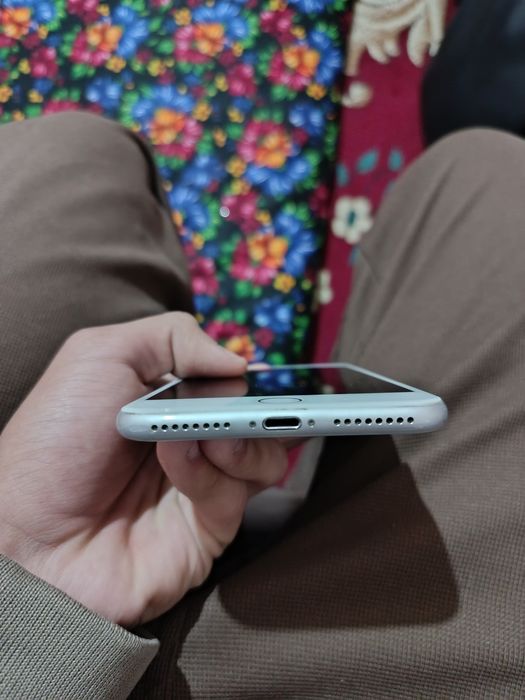 Iphone 7 plus.Tiniq ishlaydi