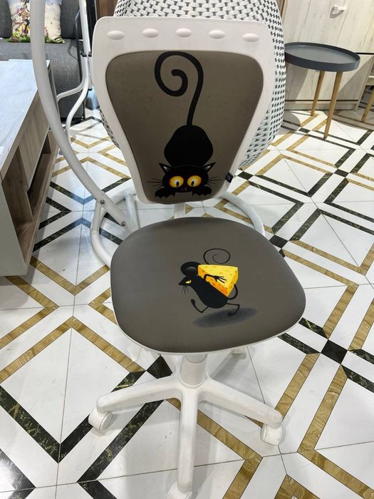 Кресло для детей стол стулья диван Уголок стеллаж парта обувница