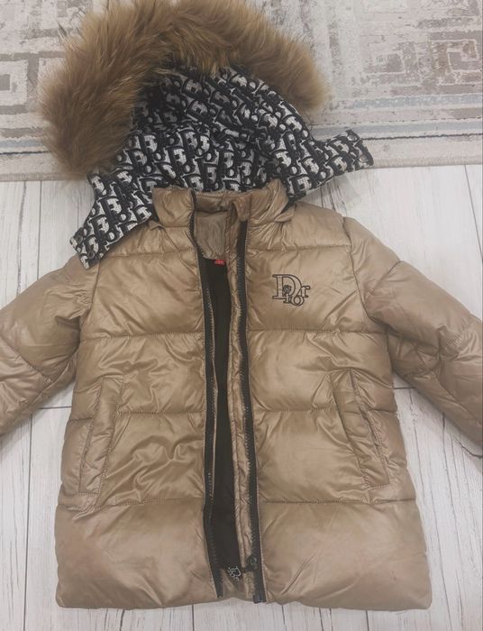 Продам зимнюю куртку