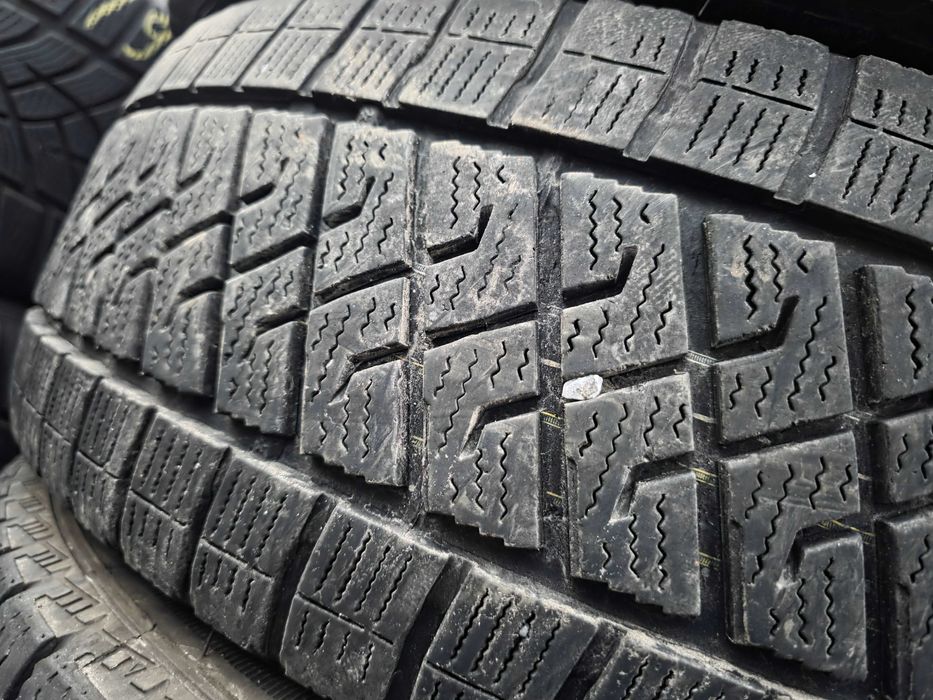 2бр Зимни гуми за бус 215 65 16 С - Lassa - DOT 2024