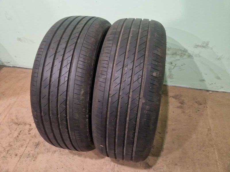 2 Goodyear R18 215/50/ 
летни гуми 
DOT2321