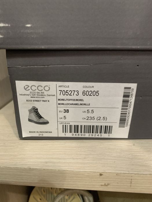Продам ботинки ессо новые 38 р. Покупали В Интертопе