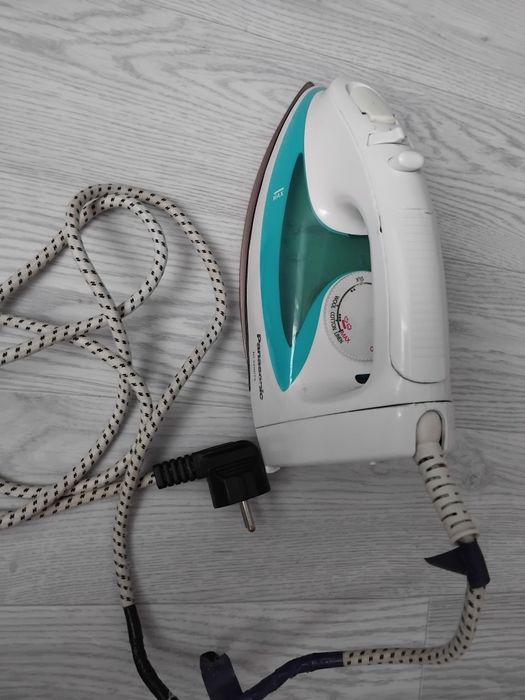 Утюг Panasonic паровой