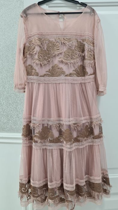 Платье нарядное на выход