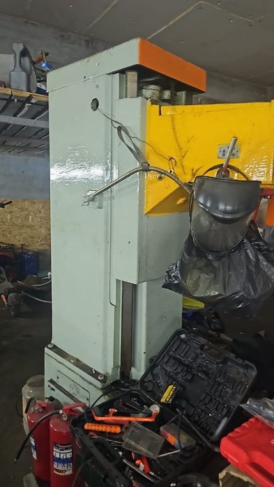 продам фрезерный станок и расточной