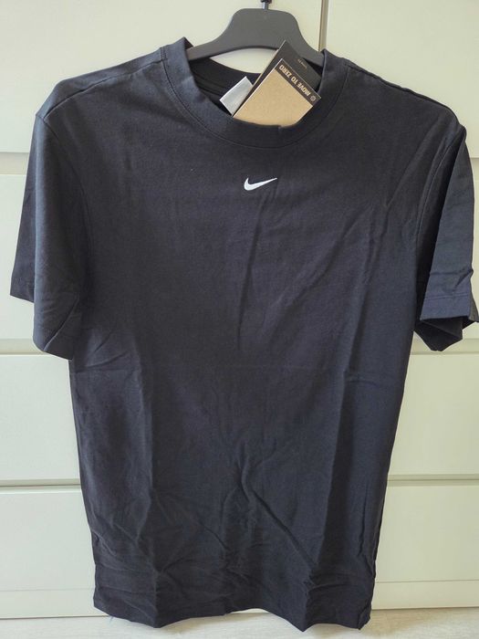 Трикотажна рокля Nike