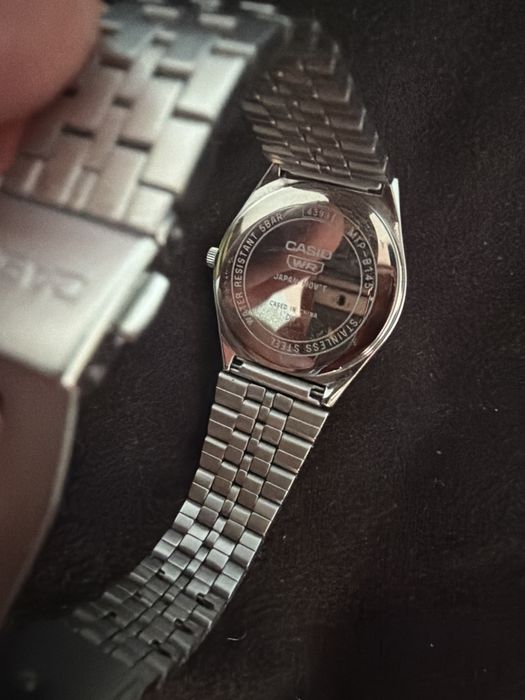 Часовник Casio син циферблат НОВ