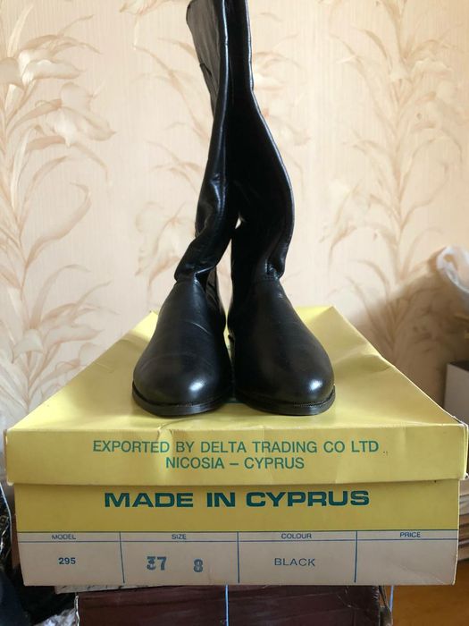 Женские кожаные сапоги