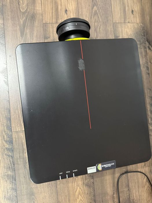 proiector Barco G62-w11