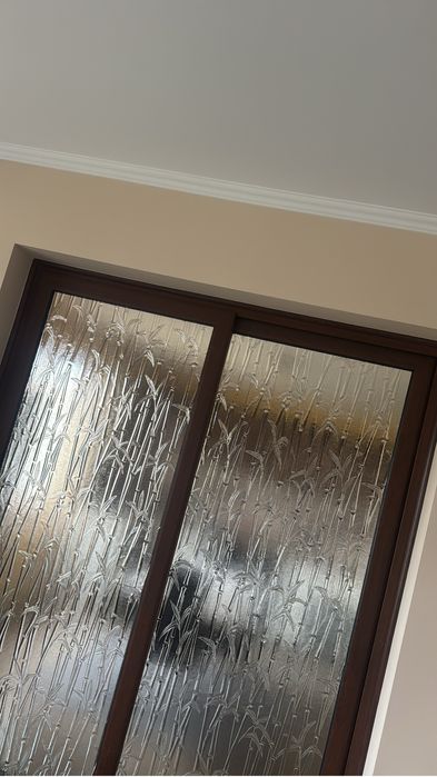 Usi glisante (aluminiu si pvc) la comandă