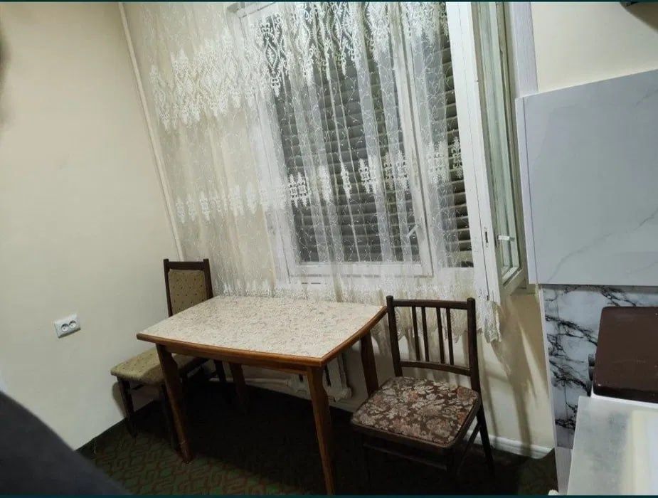 Срочно Продаётся Кушбеги 1в2/3/5 с мебелью техникой ремонт средний !