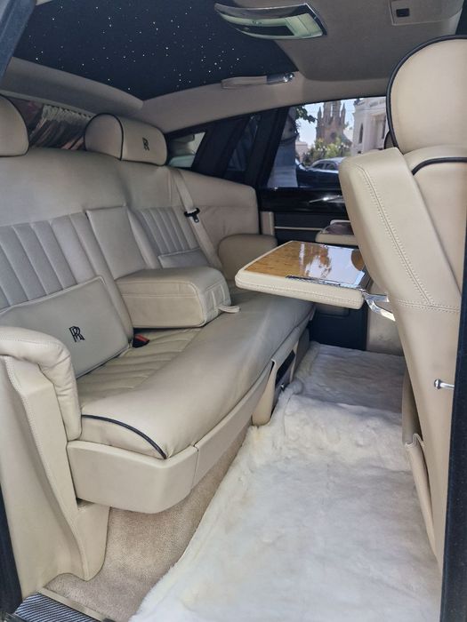 Rolls-royce phantom v idealnomsostoyanie