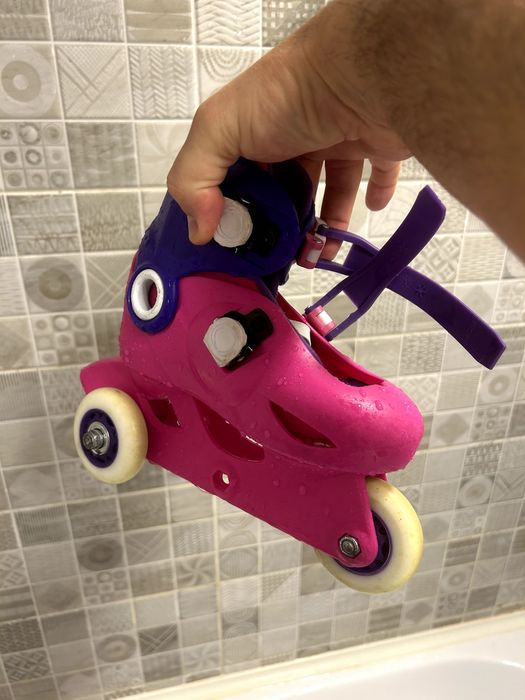 Vând Role Play3 Roz-Mov Copii plus cotiere și genunchiere