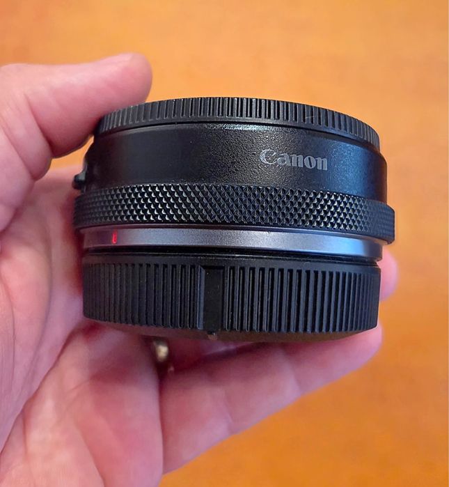 Adaptor obiectiv Canon RF la EF cu inel de control