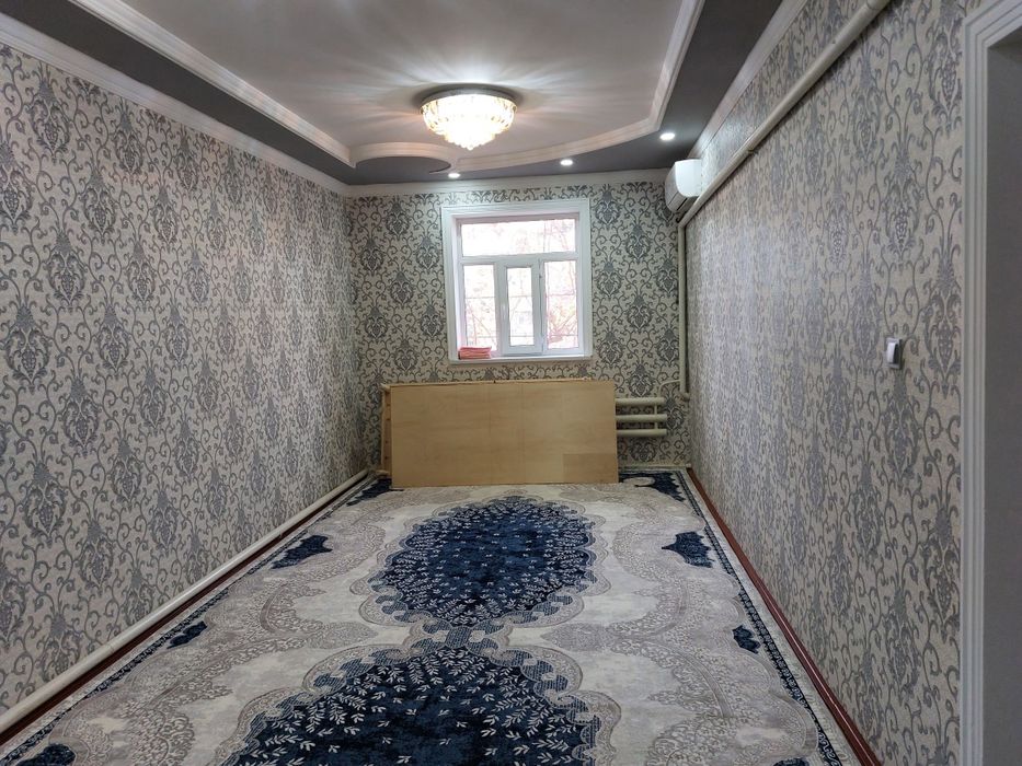 Sentrda Gone qala 120 avtobaz 4.5 sotuk 4 komnata jay s.di