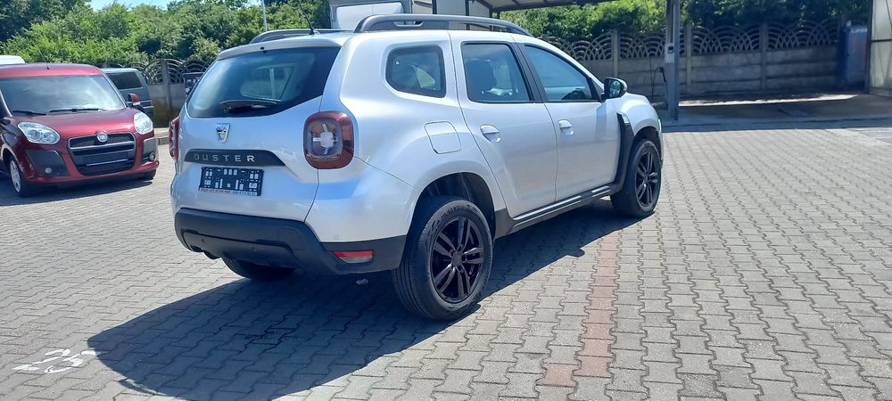 Dacia Duster 2018, 1.2i, 4 cilindri, 125cp, navigație