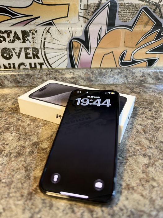 Продам iphone 15 pro max 256 black