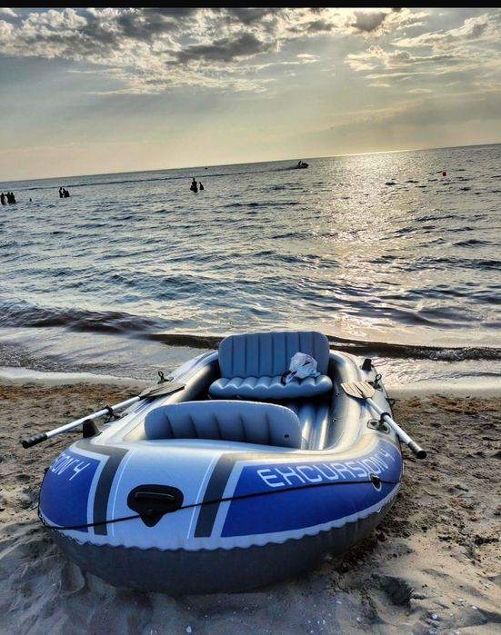 продаётся лодка надувная