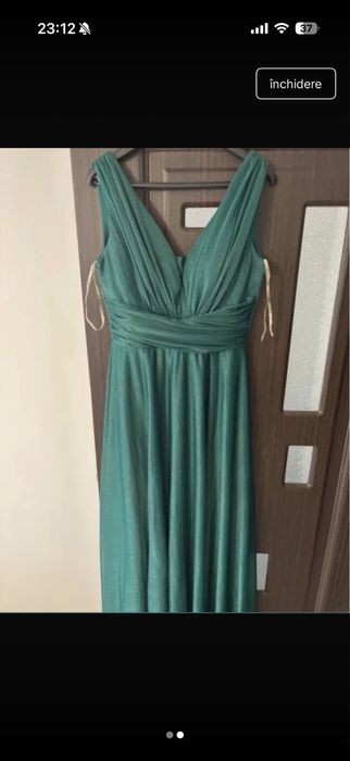 Rochie lunga cu sclipici verde