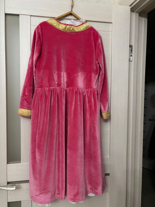 Продаю платье в национальном стиле