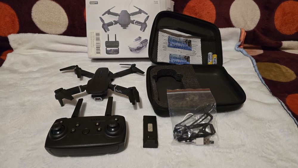 Drona E88 Pro - ca noua