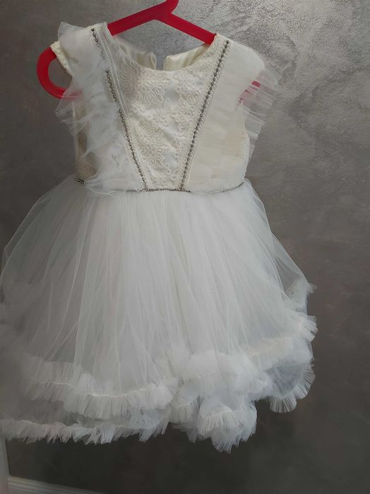 Vand rochie 4- 6 ani Deluka