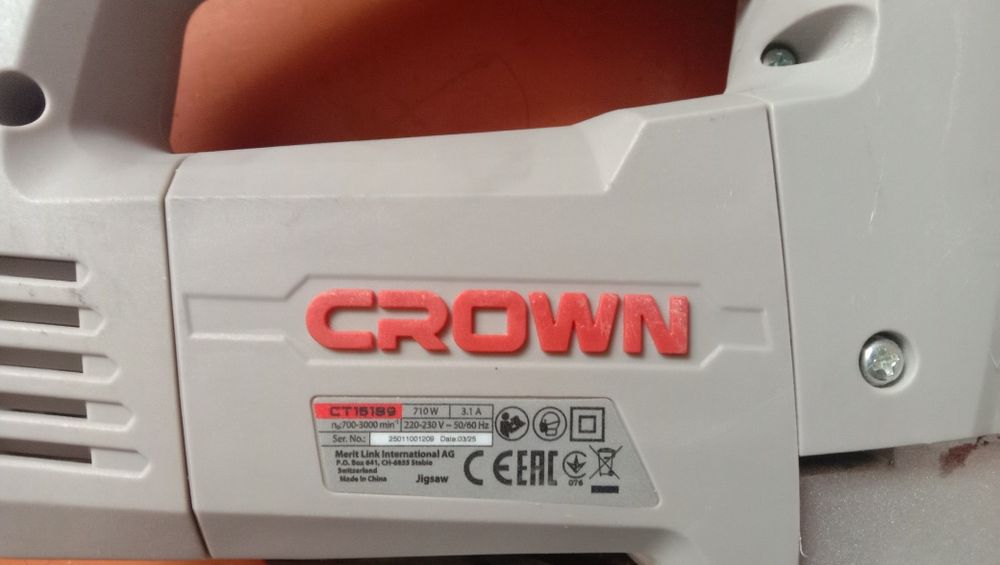 Продам лобзик Crow CT15189