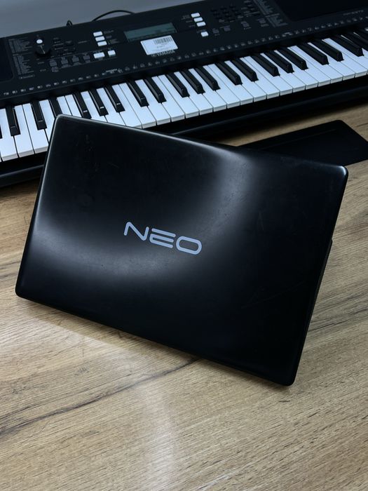 Ноутбук NEO