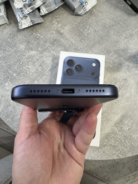 Iphone 17 pro max 256gb albastru plus garantie