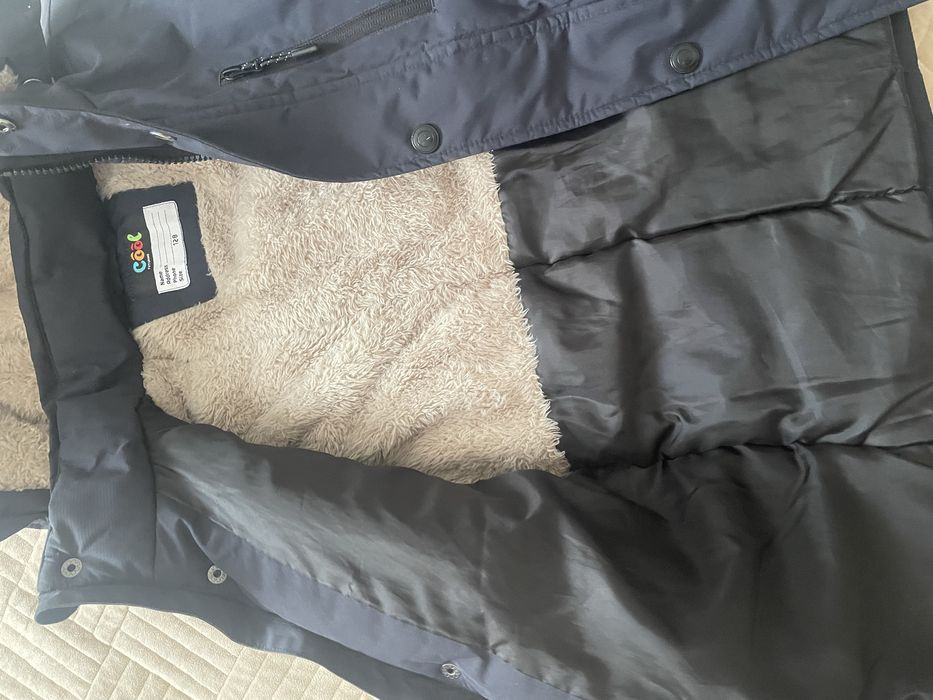 Продам детскую куртку!