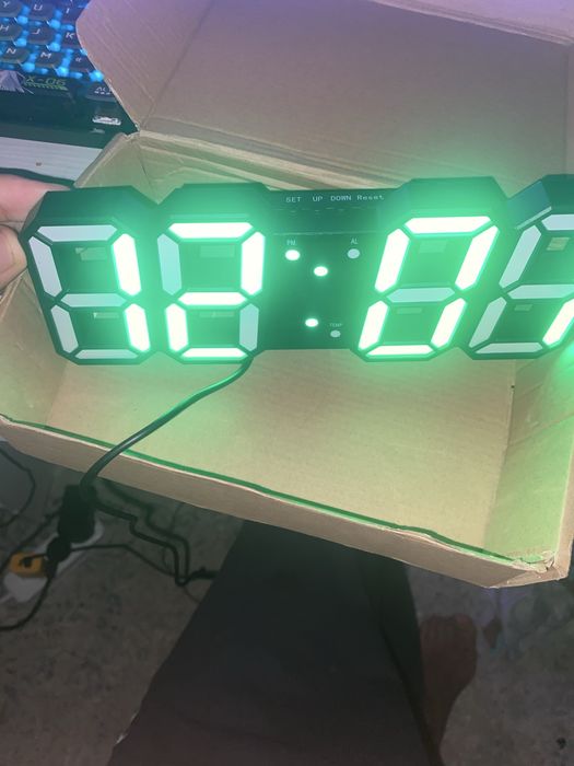 Часы украшения для интерьера игровые!