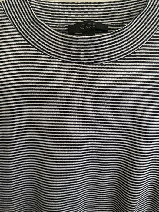 Памучна тениска поло COS - M размер