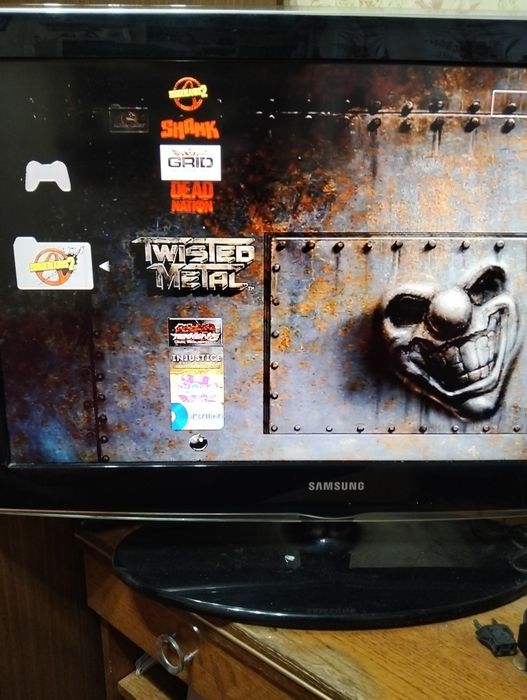 Продам Play Station 3.