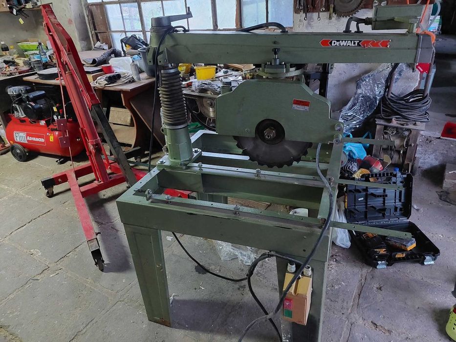 Радиална пендулаDeWalt  dw 1600s