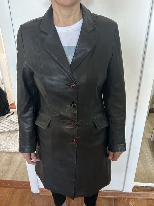 Винтажный кожаный плащ