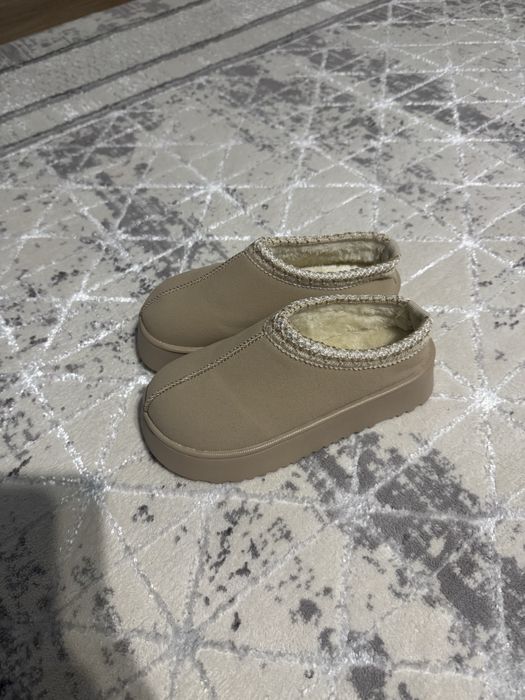 Теплая обувь (UGG)