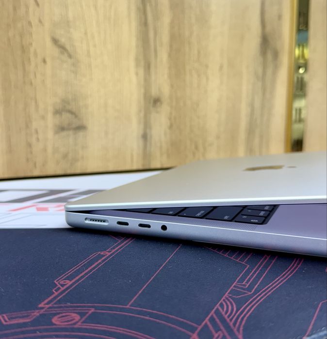 Macbook M2 Pro 14inch 16/512GB 97% Емкость