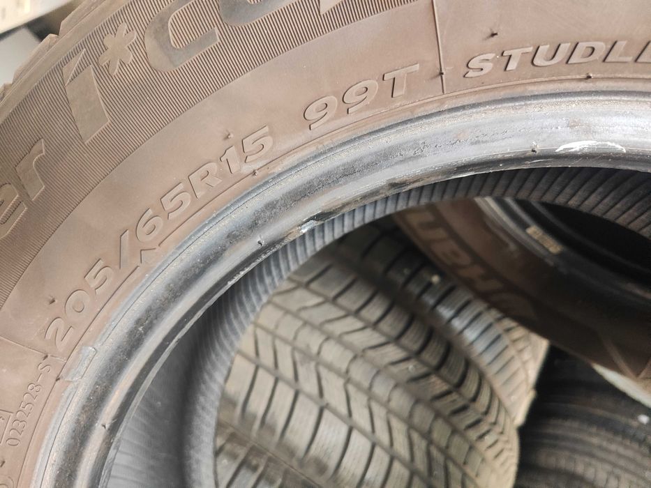 4бр.зимни гуми 205/65/15 Hankook