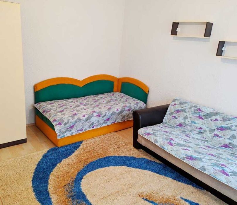 Дава се под наем Тристаен апартамент в Пловдив, Каменица 2 - 90 кв.м за 334.05 € - Снимка #1