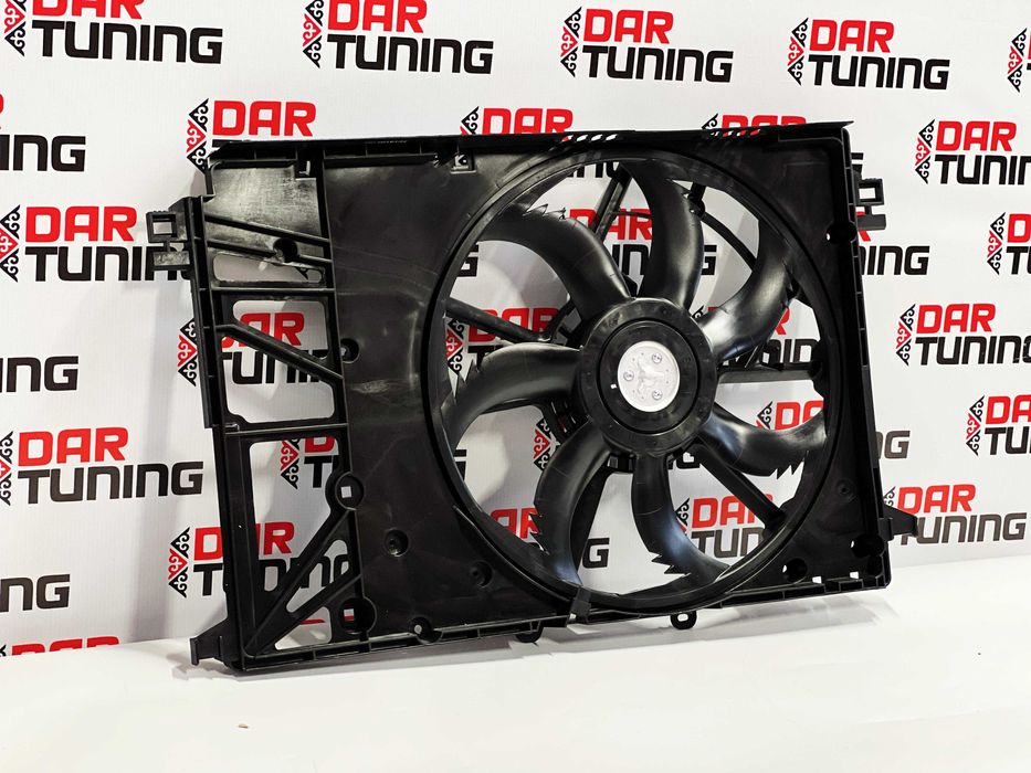 Диффузор радиатора Camry 70