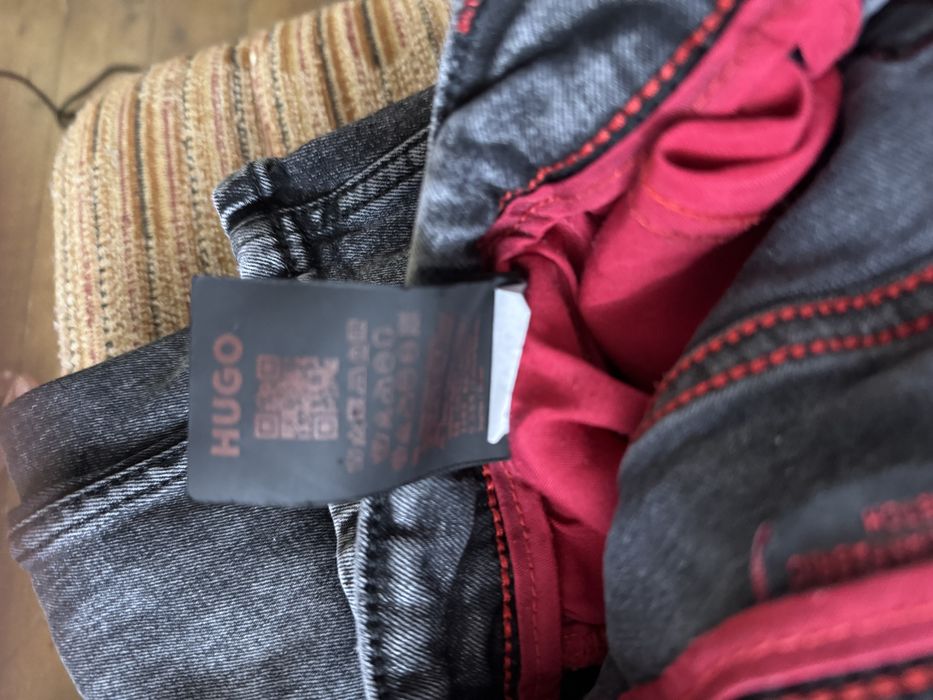 Дънки Hugo Boss