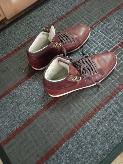 Продам мужскую обувь