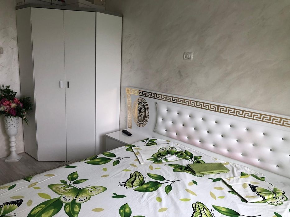 Vand  apartament  cu 3  camere
