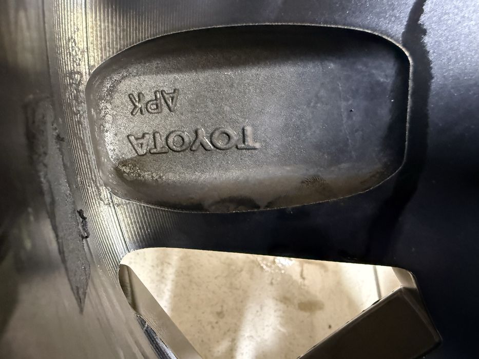 Оринальный комплек Toyota 4Runner