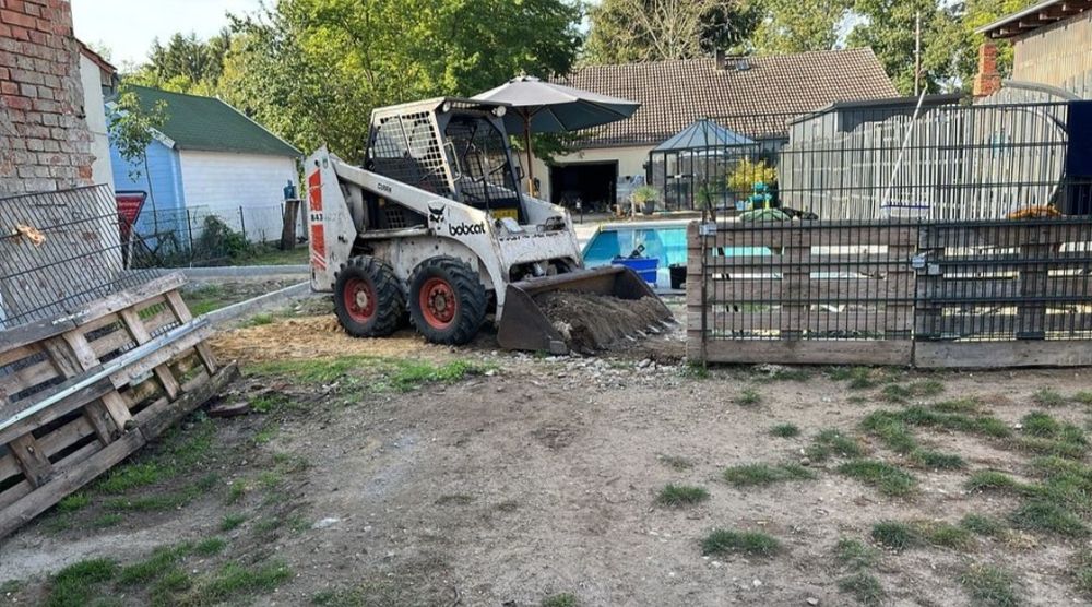Услуга с челен товарач bobcat