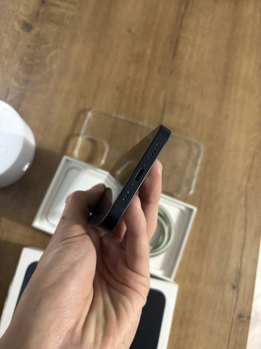 iPhone 13 midnight 128gb