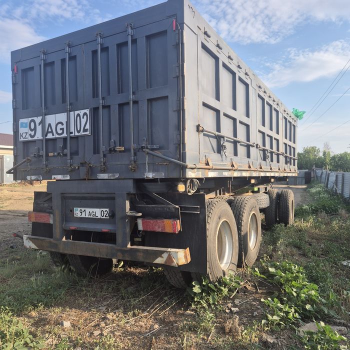 Продам прицеп трохосный.