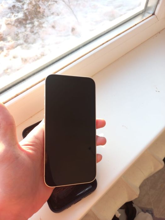 Айфон 13 сатылат