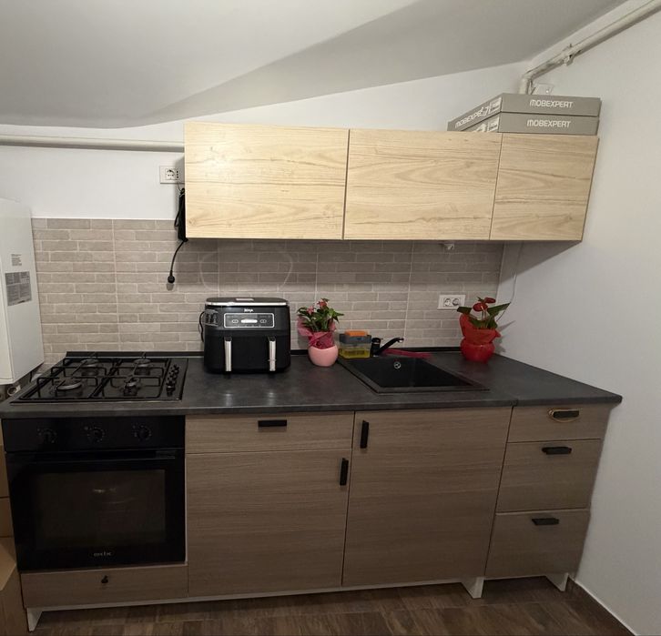 Vand mobila de Bucatarie